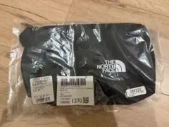 新品未使用 韓国 ノースフェイスMINI MULTI POUCH ブラックのサムネイル