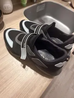 PRADASPORTS スニーカー 黒 361/2 - メルカリ