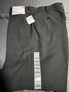 【新品タグ付】ユニクロ 感動パンツ ウルトラライト ウールライクW85 L85