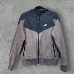 Item thumbnail for item f065c6af-b25f-4030-8121-6a09521a8a8d