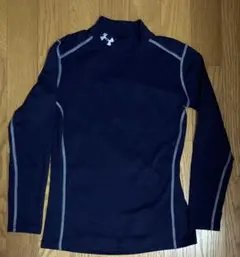アンダーアーマー✳︎ ネイビー長袖＊ コールドギア✳︎135〜145cm