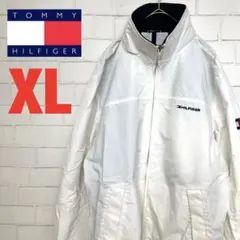 【シンプルデザイン】トミーヒルフィガー　ワンポイント刺繍ロゴ入ナイロンジャケット