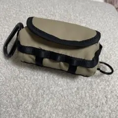 THE NORTH FACE ベージュポーチ カラビナ付き