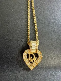 Christian Dior ゴールド ハートネックレス
