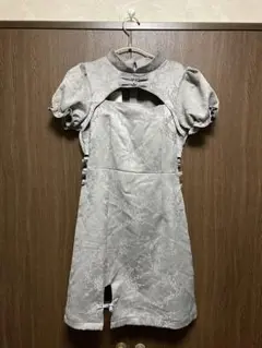 新品 胸開きチャイナ風半袖ミニワンピース グレー　サイドオープンデザイン