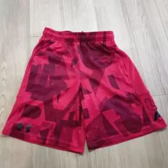 Under Armour ハーフパンツ 赤