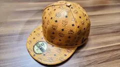 期間限定値下げMCM NEWERA キャップ 7 1/2 ブラウンのサムネイル
