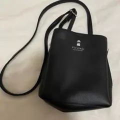 【美品】PICONE ピッコーネ 3層仕切り ショルダーバッグ 黒