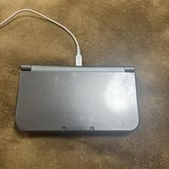 New 3DS LL 本体 メタリックブラック 充電コード