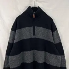 黒とグレーのストライプ ハイネックセーター