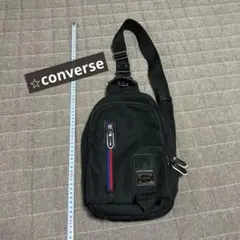 コンバース　ボディバッグ　斜めがけ　converseのサムネイル