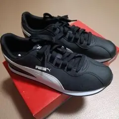 PUMA スニーカー ブラック ホワイト
