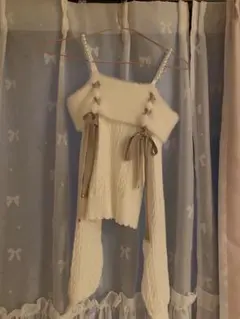 rojita ホワイト ニット トップスのサムネイル