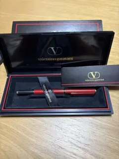 Valentino garavani 水性ボールペン 専用ケース付きのサムネイル