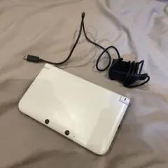 ニンテンドー3DS LL ホワイト 充電器付き