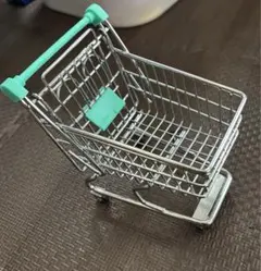 Item thumbnail for item 70bfcbca-f9f7-4a52-814b-81c36b85e09e