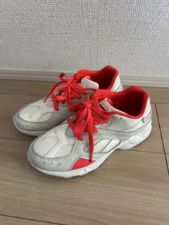 Reebok x GIGI HADIDスニーカー ホワイト 24.5cm