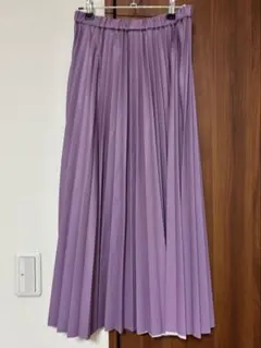 レザープリーツスカート