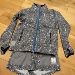 New Balance フルジップジャケットとショートパンツセット