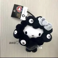 新品　黒　ミャクミャク サンリオ　カラビナ　キティ　ぬいぐるみ