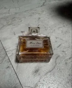 Miss Dior オードゥパルファン30ml使用1回のみ - メルカリ