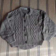 GU ケーブル編みカーディガン
