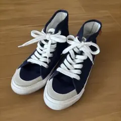 ネイビー ハイカット スニーカー