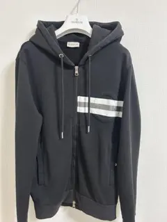 モンクレール パーカー