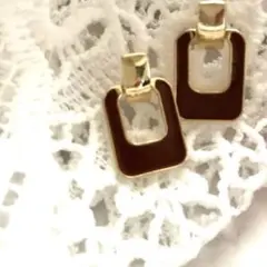 ピアス　ブラウン＆ゴールド　スクエア　揺れるピアス　おしゃれ　大人　シンプル　金