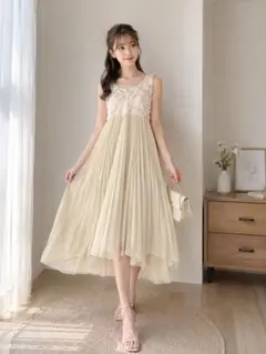 【着用一回のみ】『DaTuRa 』プリーツワンピース　上品　着画ありのサムネイル