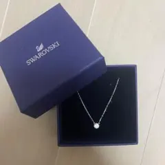 スワロフスキー　Attract ネックレス