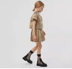 美品BURBERRY Trompe トロンプルイユ ワンピース　バーバリー　8Yのサムネイル