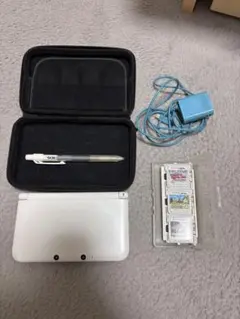 ニンテンドー3DS LL ホワイト ケース、ソフト、充電器セット　動作確認済み