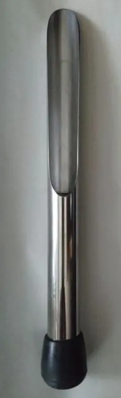 홀런 스틱, 균사체 병 또는 매트를 쉽게 파낼 수 있습니다.