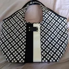 美品 kate spade トートバッグ 黒白幾何学模様
