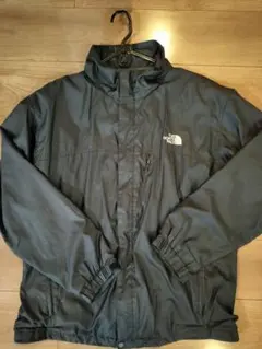 マウンテンパーカー 白