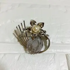 昭和レトロ ヴィンテージ ブローチ 花 パール シルバー アンティーク