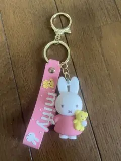 ミッフィー キーホルダー シリコン製　ピンク
