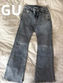 GU スリムフレアジーンズ 丈標準 Sサイズ