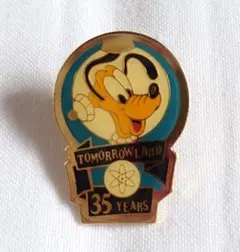 ディズニー トゥモローランド ピンバッジ - メルカリ