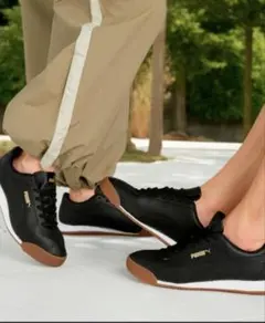 新品PUMA プーマスニーカー　ブラック　23.5