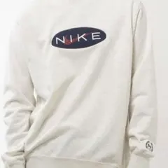 NIKE ホワイト ロゴ トレーナー S