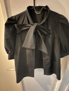 INGNI ボウタイ　リボン　パフスリーブシャツ