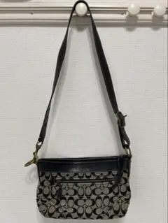 【中古】COACH ショルダーバッグ 黒 F10561