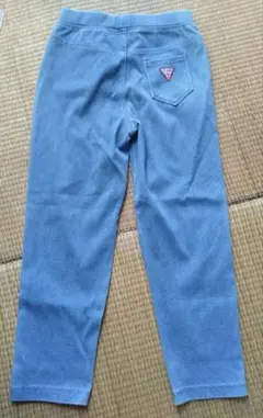GUESS ライトブルーデニムパンツ