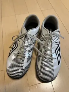 umbro サッカーシューズ ホワイト23.5