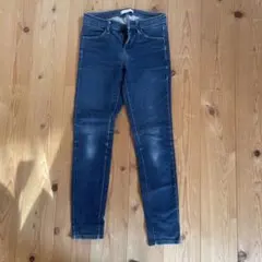 【UNIQLO】ダークブルー スキニーデニム