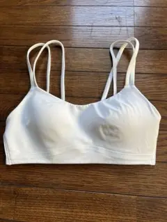 Lululemon ホワイト ブラトップ Like a Cloud B/C 4