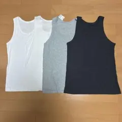 ユニクロ　タンクトップ　４点セット　ＸＬサイズのサムネイル