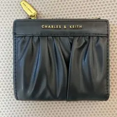 CHARLES & KEITH ルーシュド ショートウォレット ブラック 財布